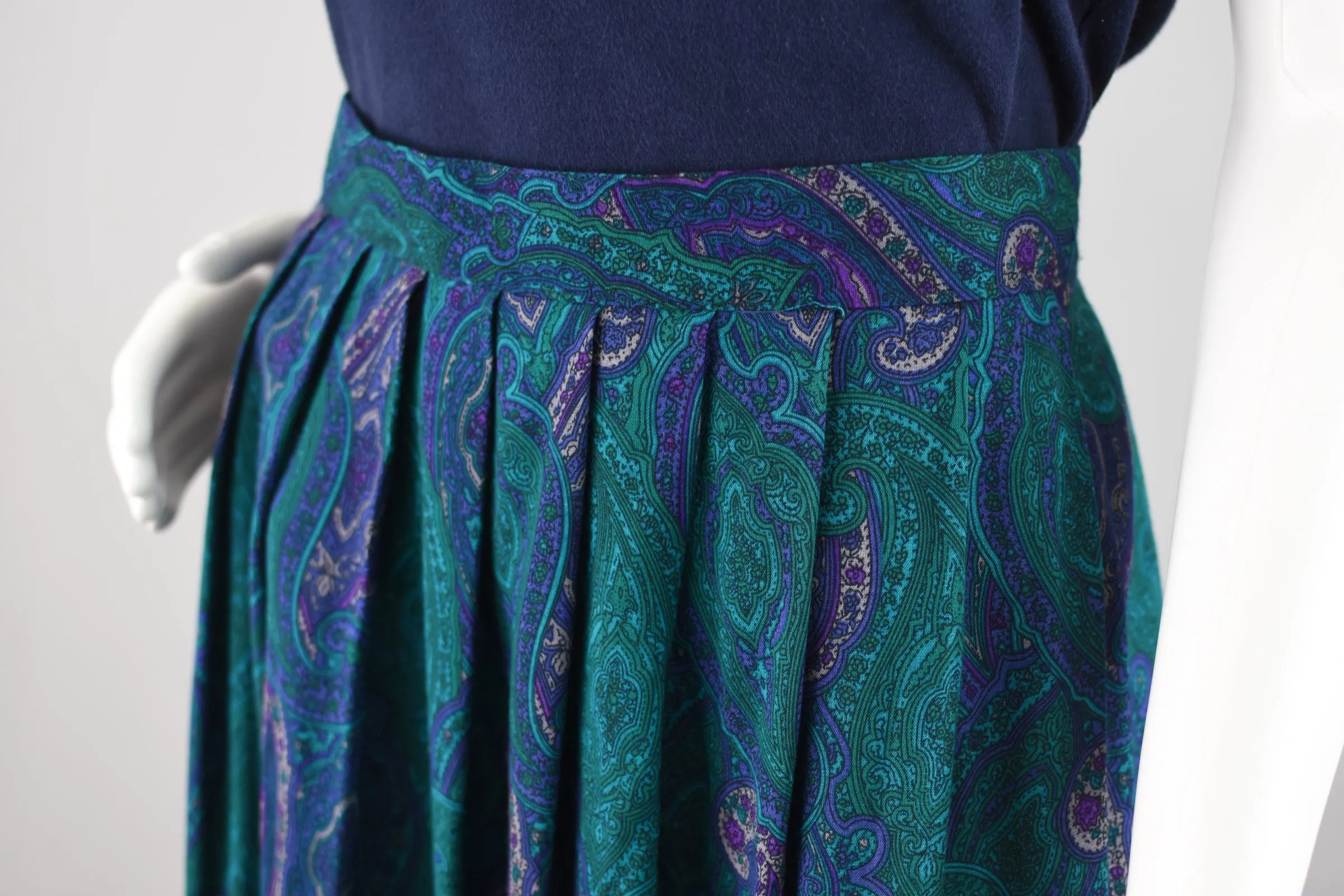 80s Green Paisley Pleated Midi Skirt Women's 30" Waist