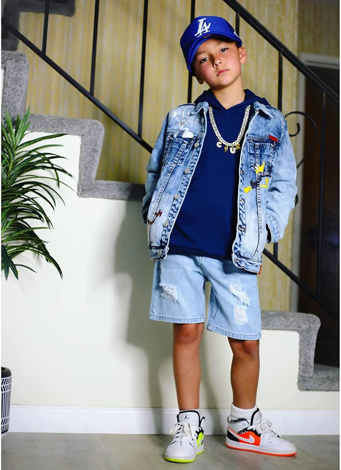 Arshiner Boys Ripped Denim Shorts Boys Straight Distressed Jeans Shorts Summer Casual Short with Pocket for Boys