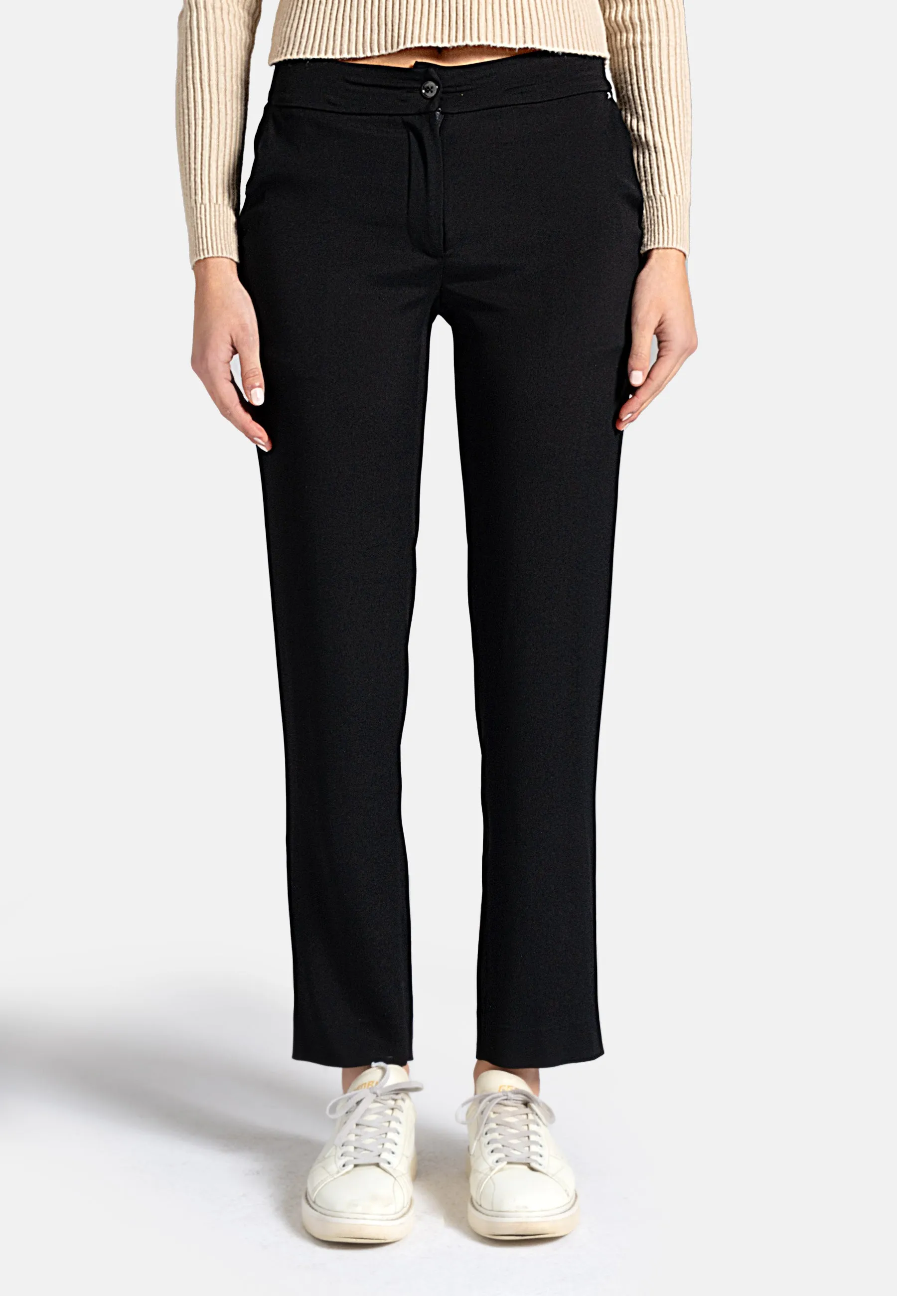 Darwin ankle-length trousers with side pockets