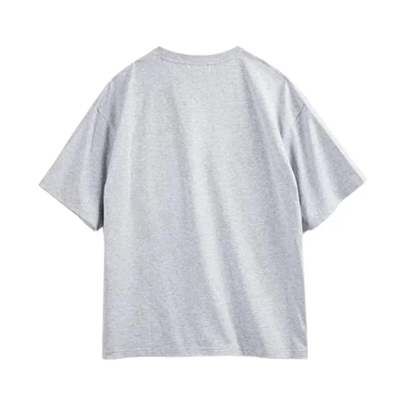 Hiking tee with mesh pocket