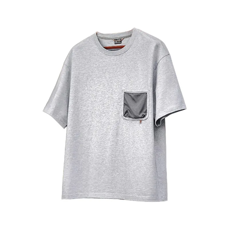 Hiking tee with mesh pocket