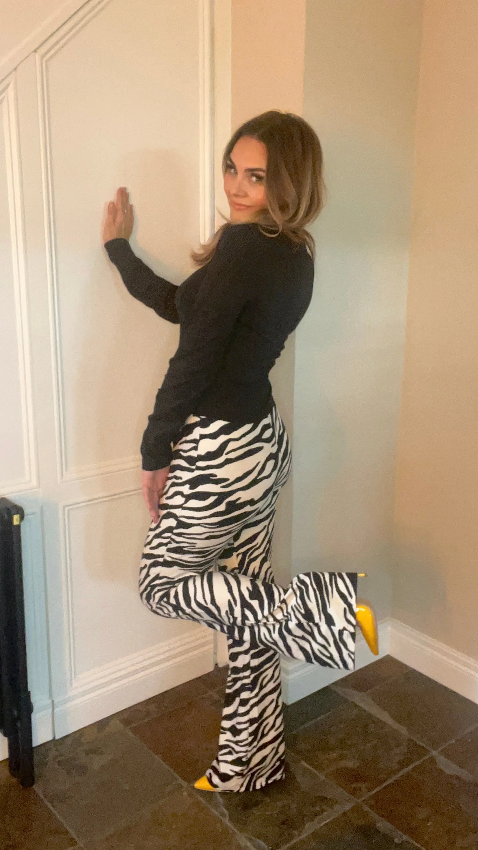 NM DESTINY HW FLARES - ZEBRA