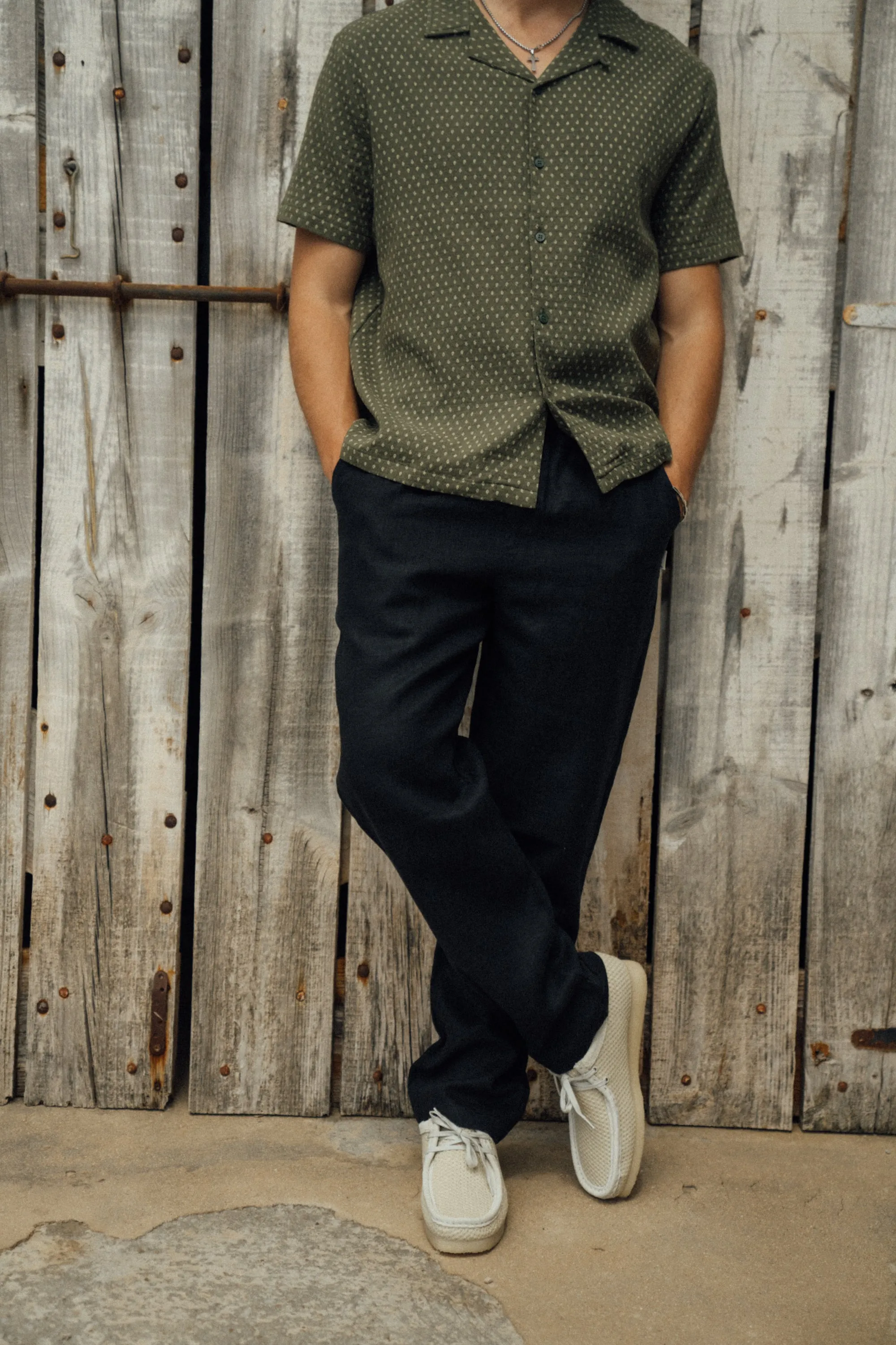 RELAXED WIDE LEG LINEN TROUSERS - BLACK