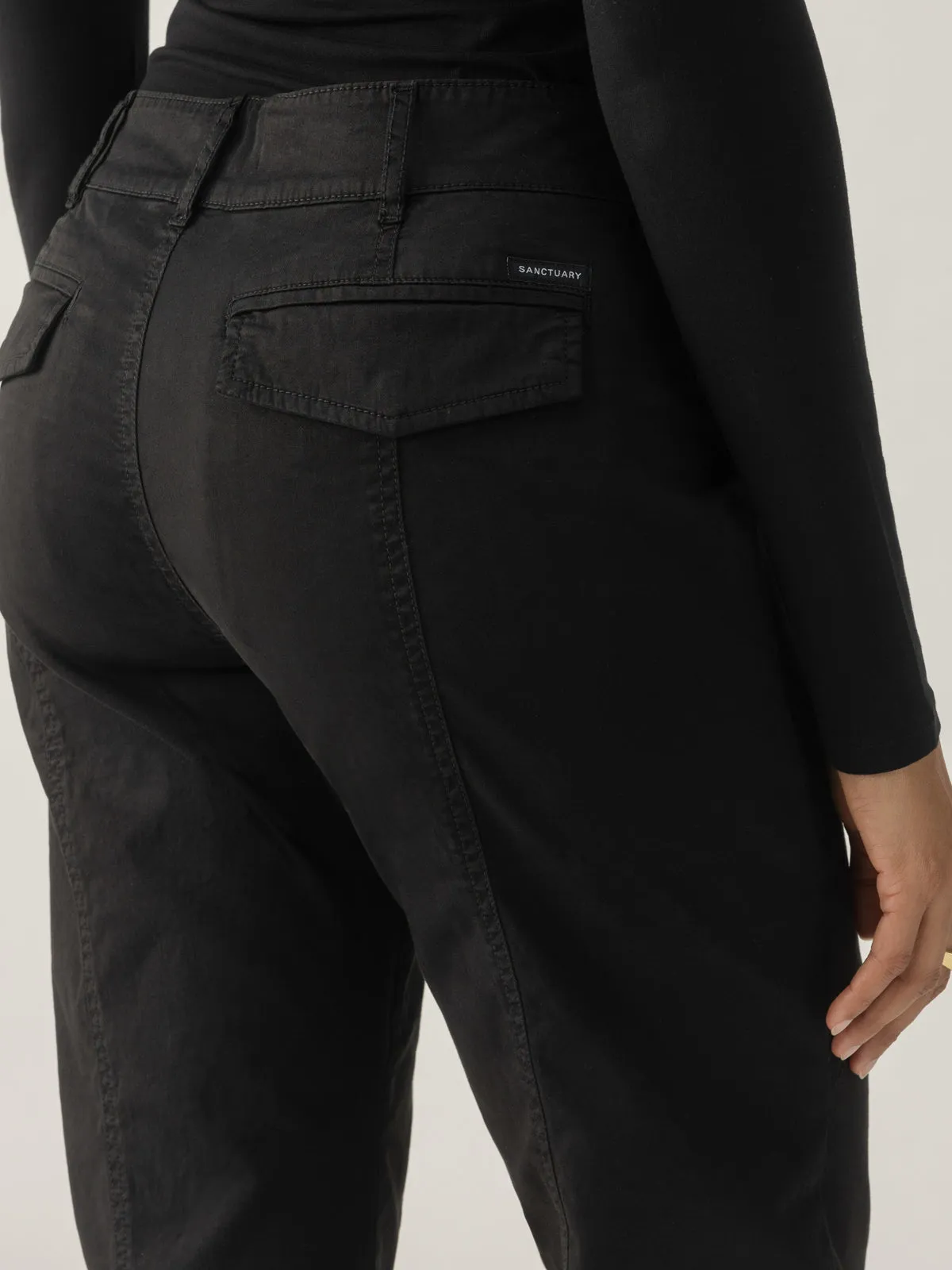 Sahara Tapered Standard Rise Pant Black
