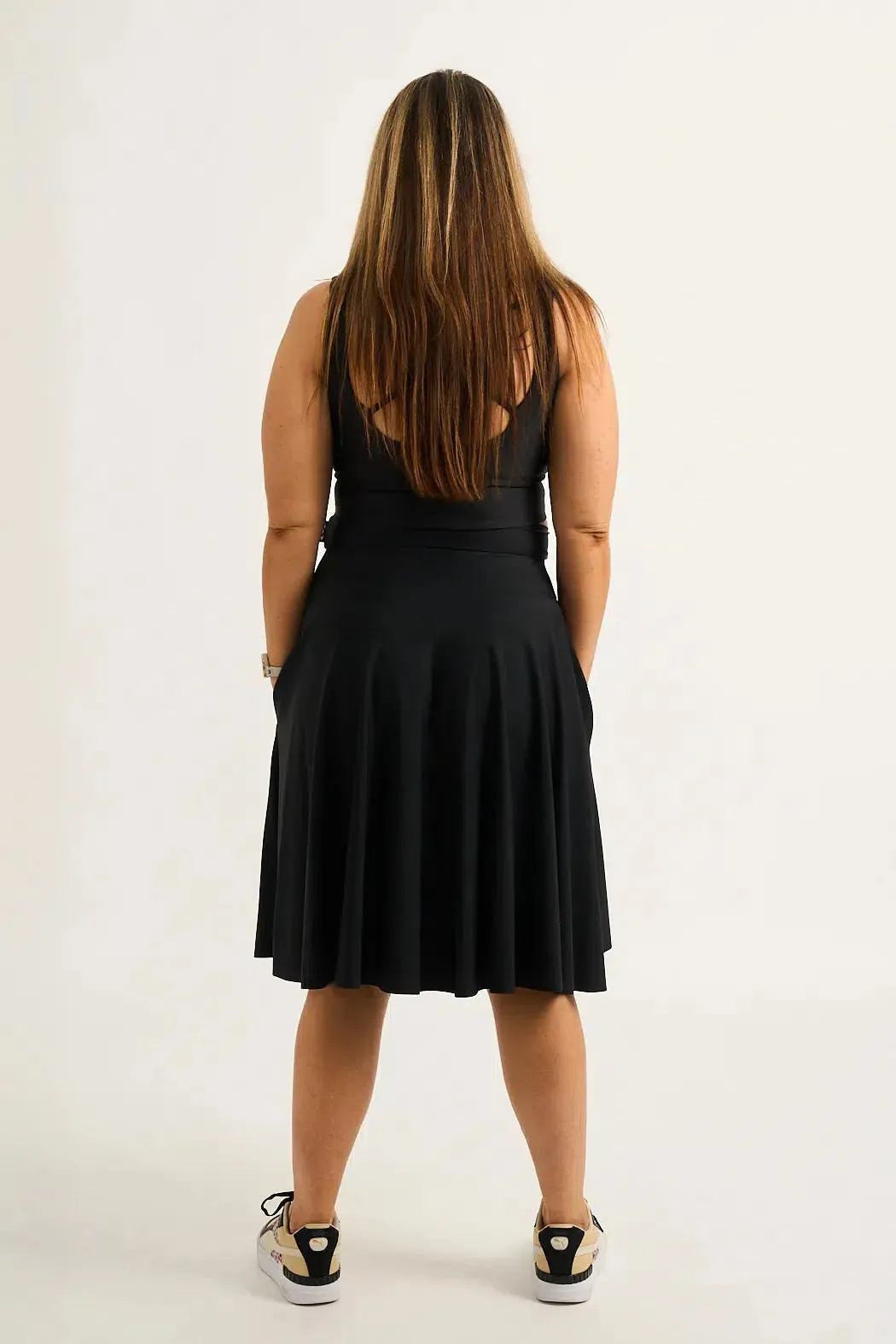 Silky Narrow Waisted Midi Skater Skirt W/ Pockets - Black
