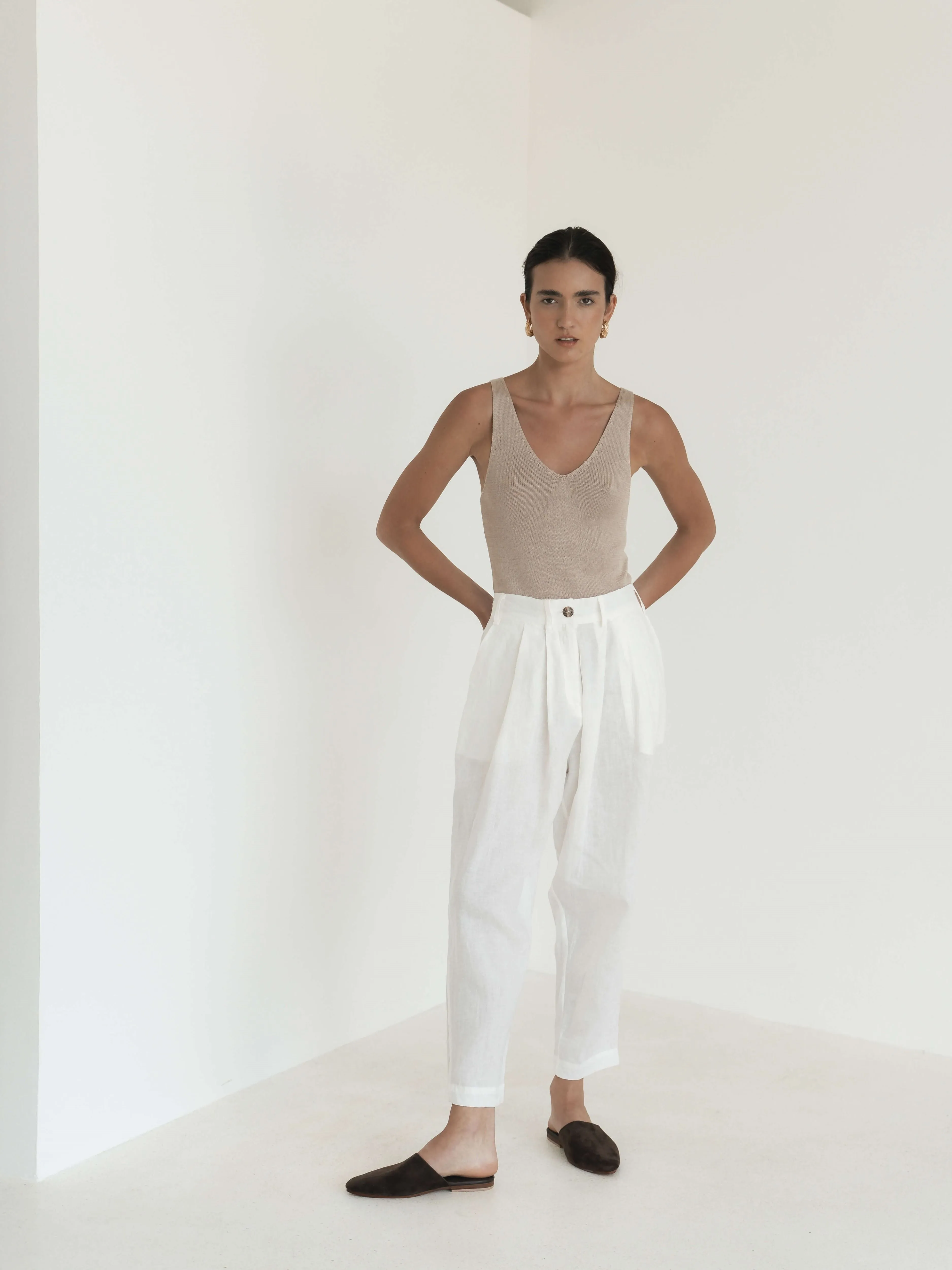 Tapered Suiting Linen Trouser