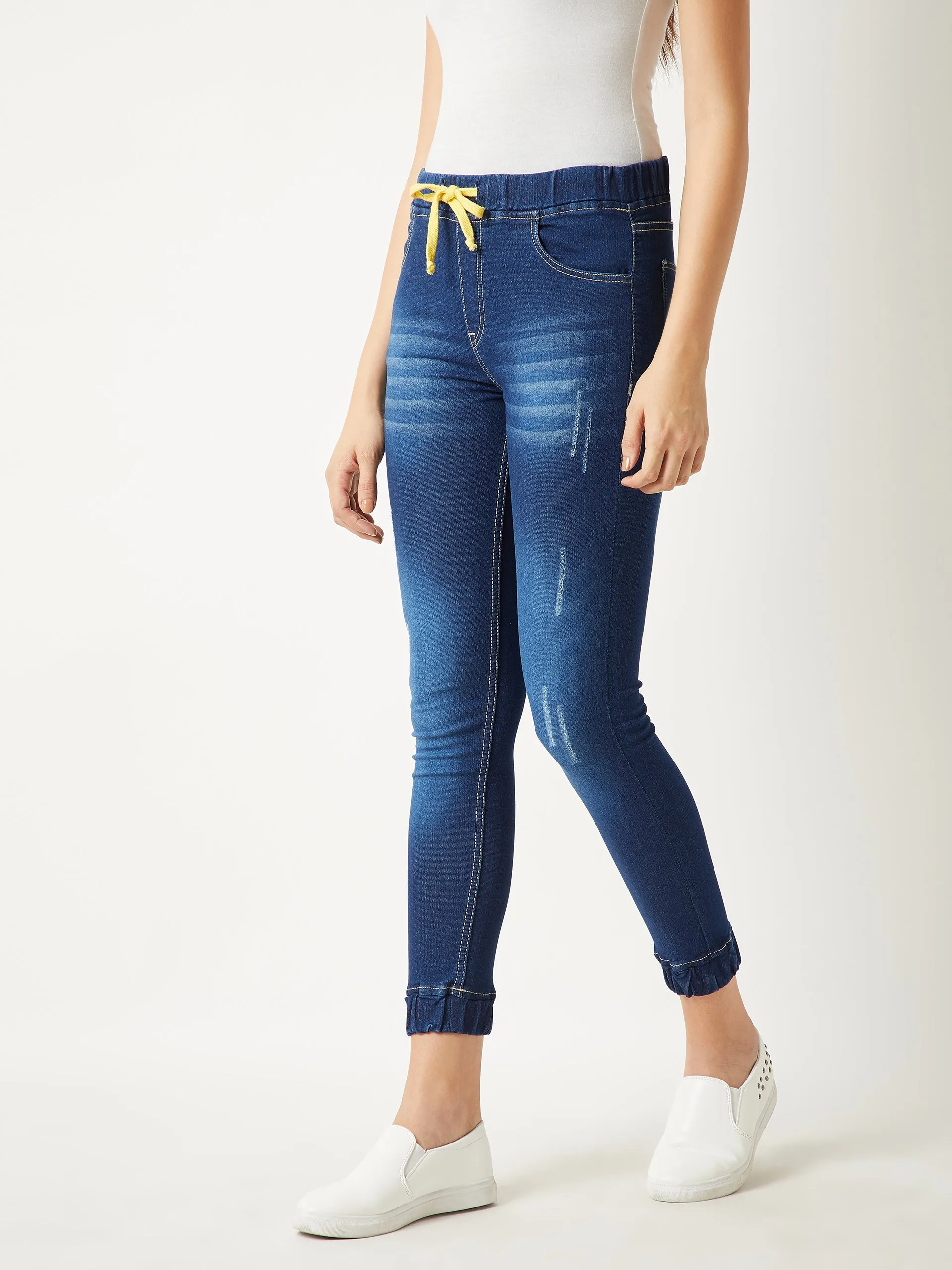 Women's Navy Blue Relaxed Fit Mid Rise Clean Look Scraping Detail Ankle Length Denim Joggers